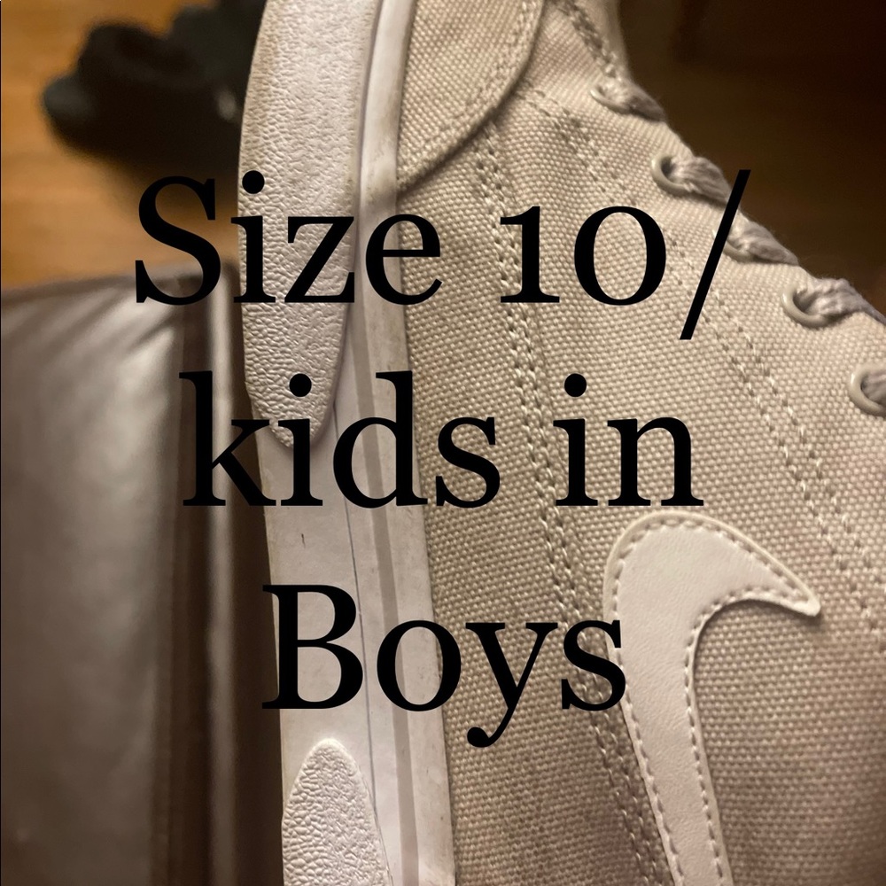 Nike Shoes - Picture 7 of 8